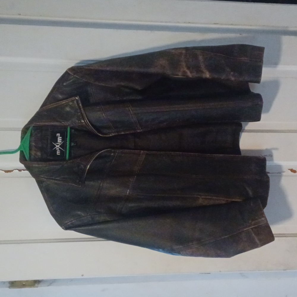 Vintage Wilson leather coat fully lined aged to perfection in great condition .